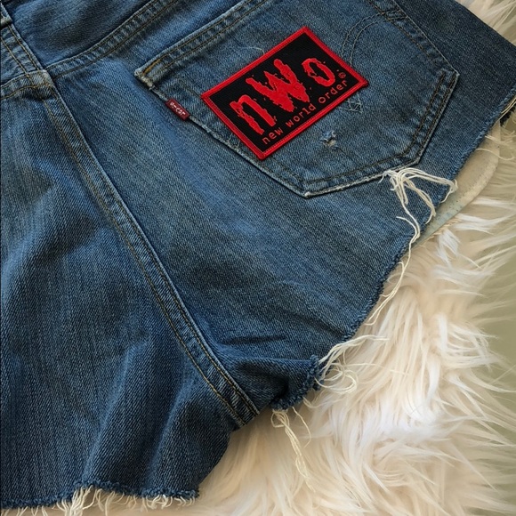 NWT | LEVIS Relaxed Boot Shorts | Denim | 34W - Picture 3 of 4